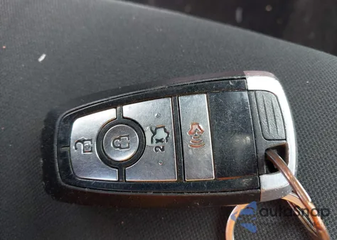 2017 Ford Fusion Se z USA, uszkodzony, nr VIN 3FA6P0H78HR346533